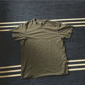 UNIQLO T-Shirt